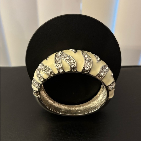 Vintage Cream and Silver Bracelet with Rhinestones - Picture 6 of 11